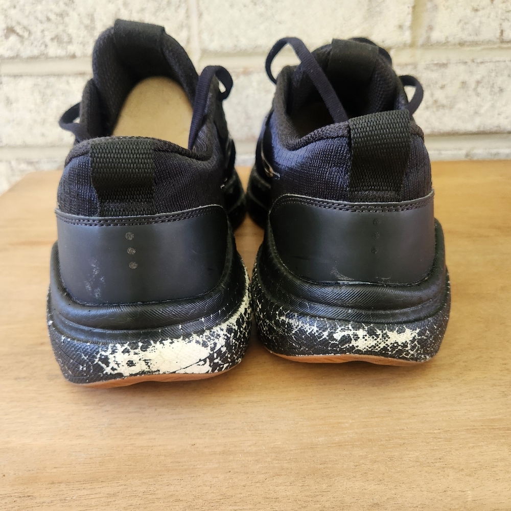 Saucony Men's Black Running Shoes - Picture 6 of 8